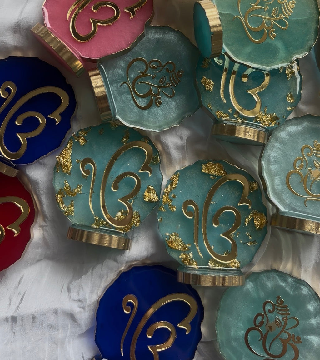 Mini Standees